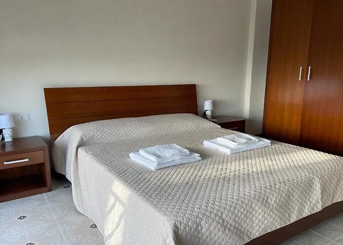 Гостевой дом Mari-luna Сикульяна-Марина